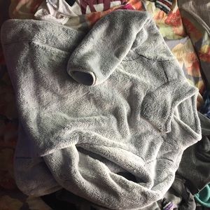 💙CrAzy Soft Sherpa pull over💙